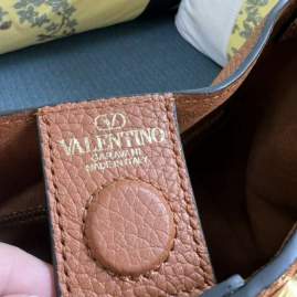 Picture of Valentino Handbags _SKUfw164097144fw